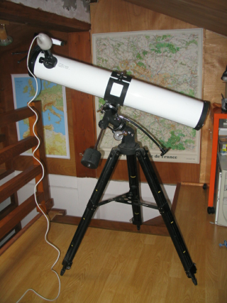 Newton-110-900.png